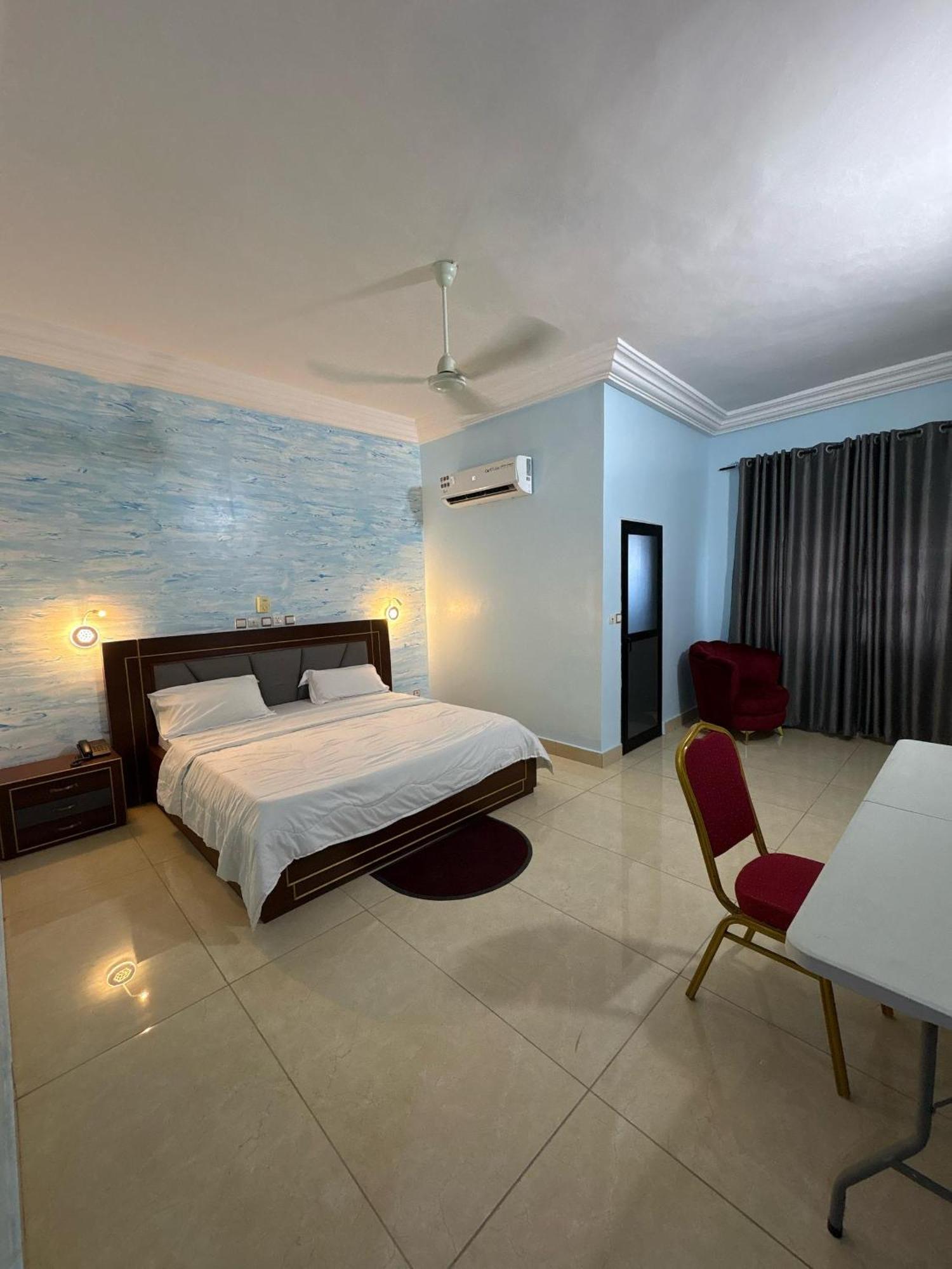 Hotel Mavilla Cotonou Exterior photo